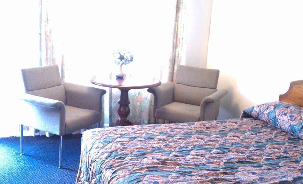 Valley Motel Pittsburgh Harmarville ภายนอก รูปภาพ