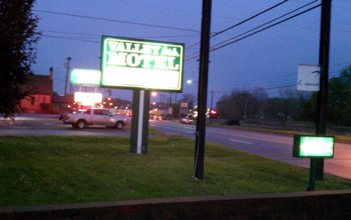 Valley Motel Pittsburgh Harmarville ภายนอก รูปภาพ