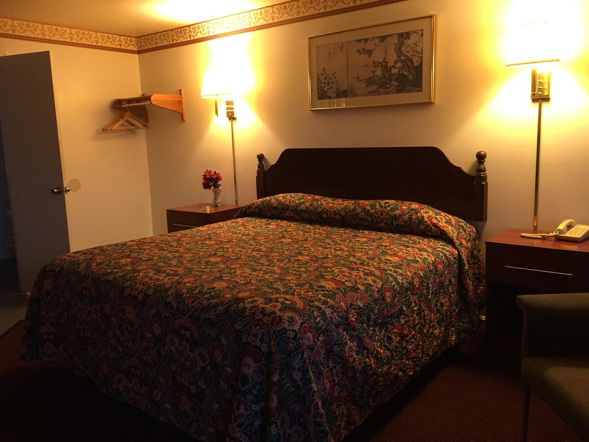 Valley Motel Pittsburgh Harmarville ภายนอก รูปภาพ