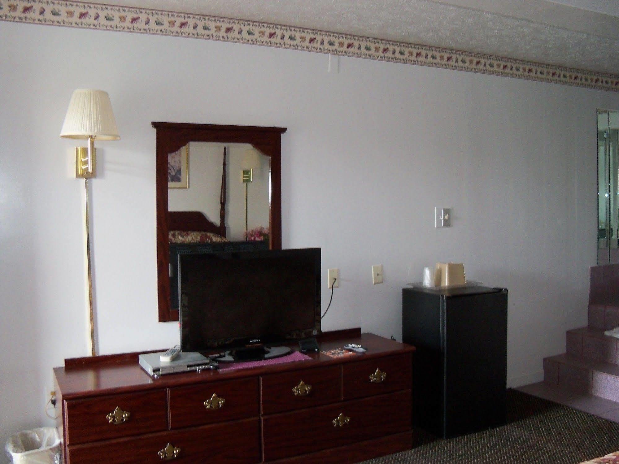 Valley Motel Pittsburgh Harmarville ภายนอก รูปภาพ