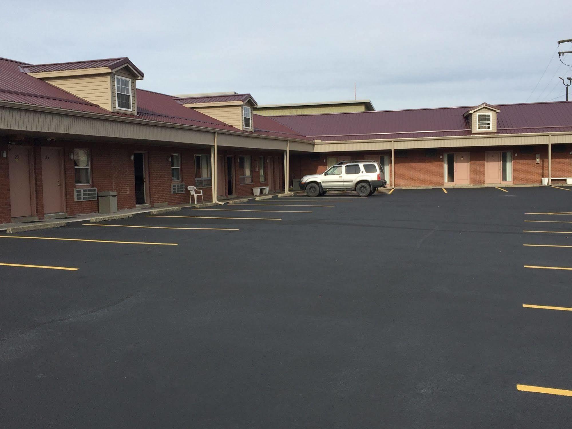 Valley Motel Pittsburgh Harmarville ภายนอก รูปภาพ